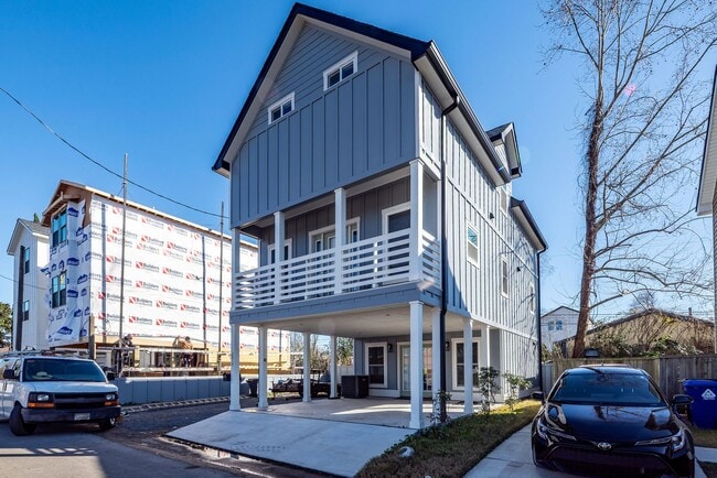 Building Photo - 3 Bedroom, 3 Bathroom Home in Union Heights - North Charleston