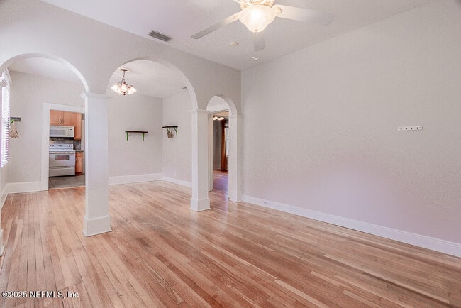 Building Photo - 2923 Downing St