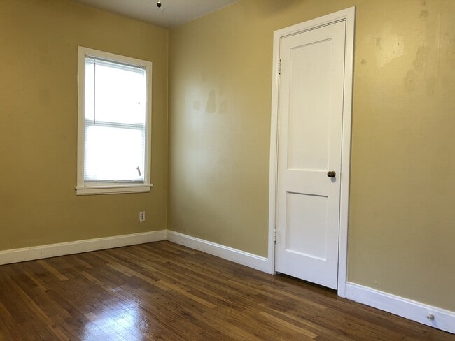 Building Photo - Move In Special!!! First Full Month Free!!!