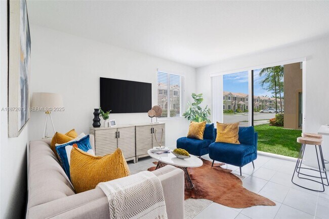 Building Photo - 2467 SE 12th St