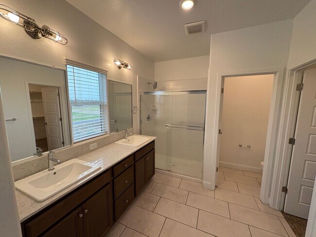 Building Photo - Lennar Built 2 story home coming soon!