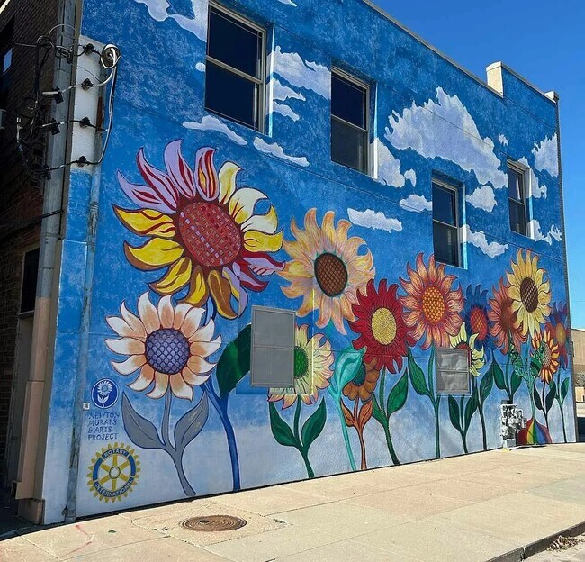 Building Photo - Sunflower Estate LLC