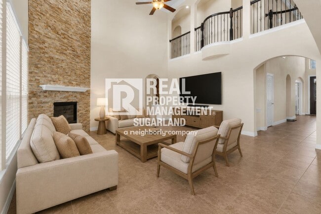 Building Photo - 18607 Pelham Grove Ln