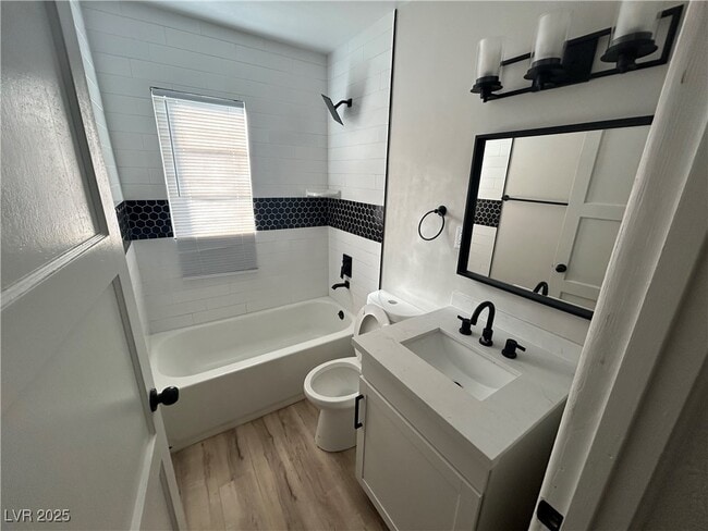 Building Photo - 1626 Thelma Ln