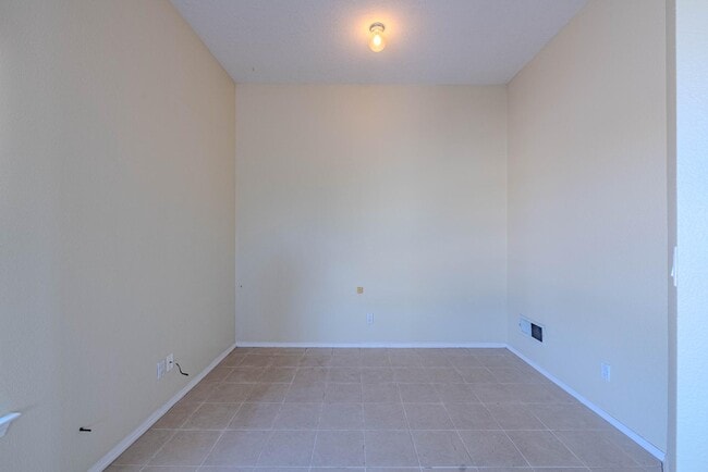 Building Photo - 7725 Pinewood Dr NW