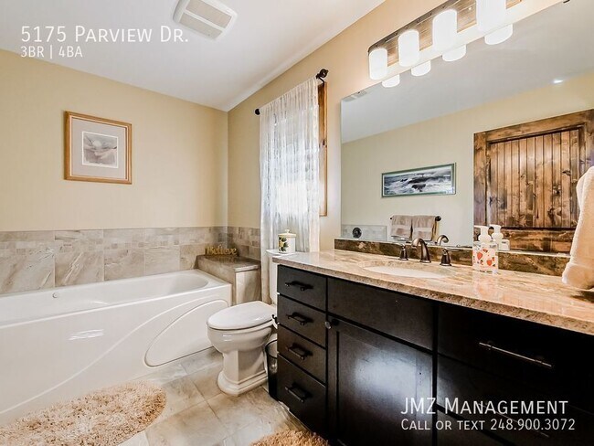 Building Photo - 5175 Parview Dr