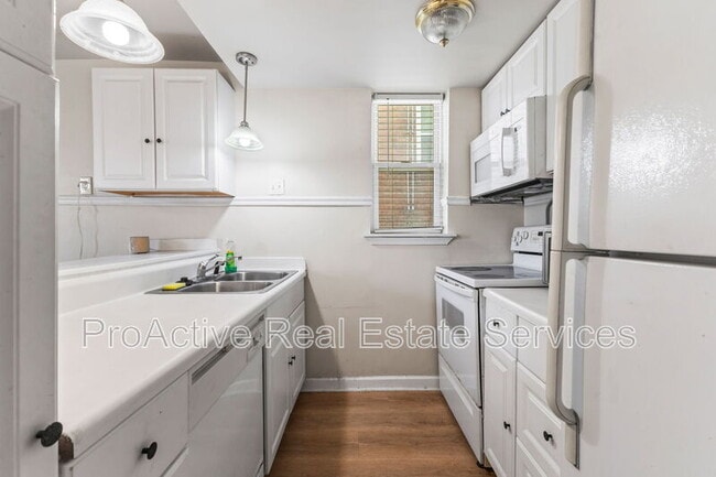 Building Photo - 1019 Westover Ave