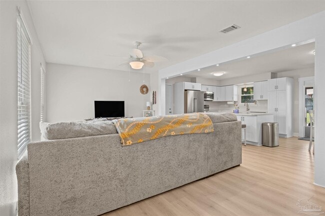 Building Photo - 4570 Yacht Harbor Dr
