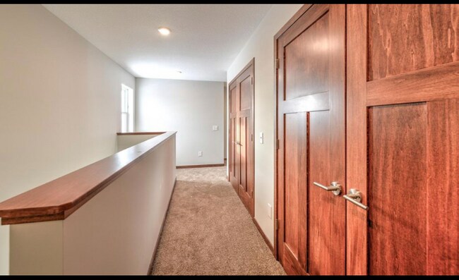 Building Photo - 419 Sierra Pl