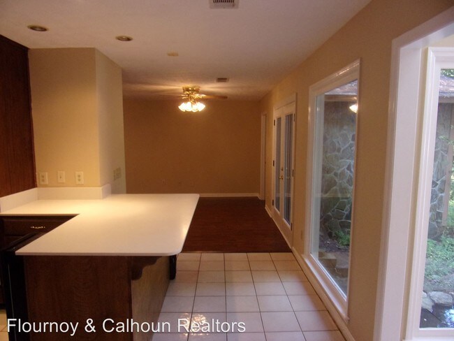 Building Photo - 5 br, 3 bath House - 7001 Schomburg Road