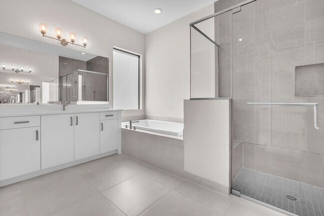 Building Photo - 10990 Violet Mdw St