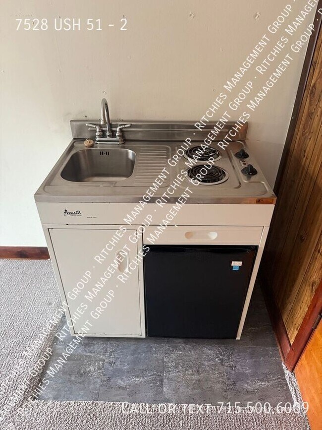 Building Photo - 7528 USH 51-2