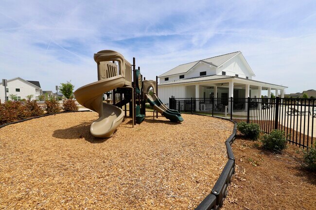 Building Photo - 1052 Ashcroft Cir