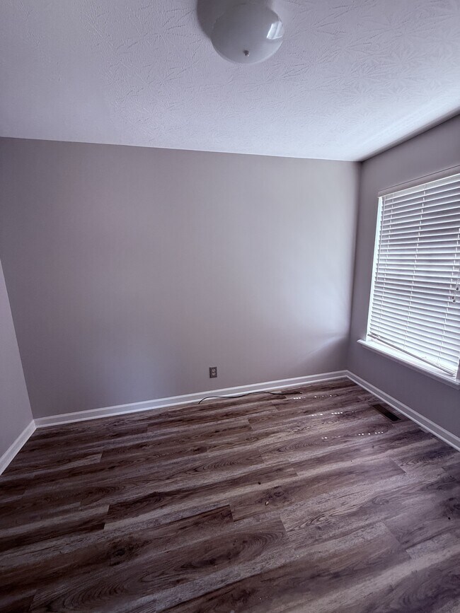 Building Photo - 108 Hunter Ridge Dr