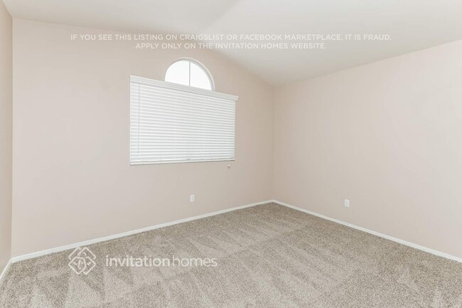 Building Photo - 1733 Sierra Valley Way