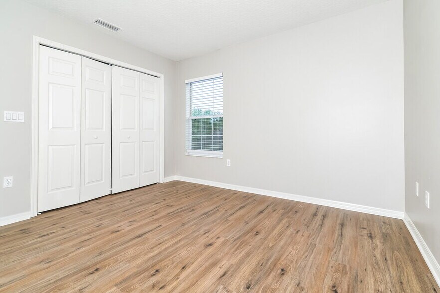 Building Photo - 3554 Oak Brook Ln