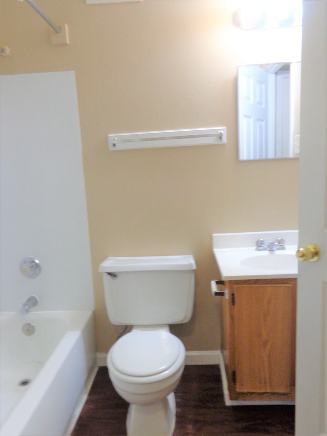 Building Photo - 891 Dawnview Ct