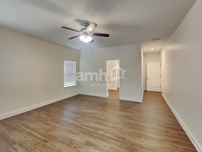 Building Photo - 416 Ward Farm Dr