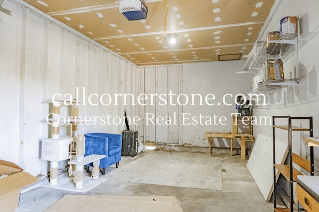 Building Photo - 419 S Chelton Rd