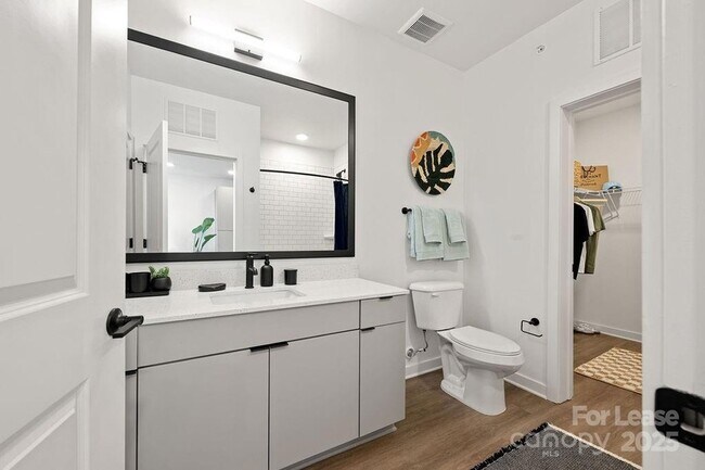 Building Photo - 4101 Raleigh St