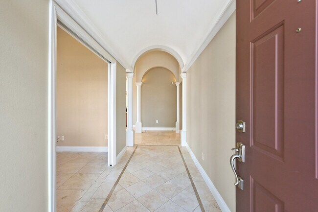 Building Photo - 9001 Crimson Clover Way