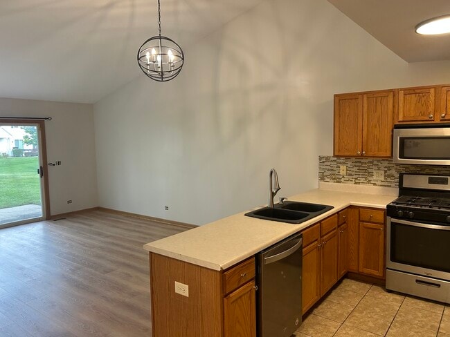 Building Photo - 1308 Jenna Dr