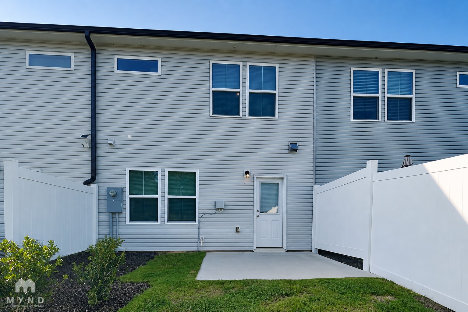Building Photo - 845 Falls Grove Trl