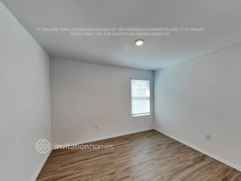 Building Photo - 10508 Steinbeck Dr