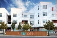 Building Photo - Classen 16