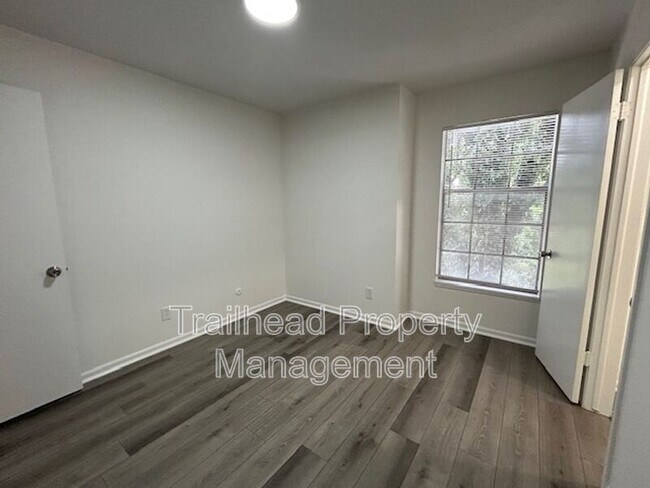 Building Photo - 8455 Lowell Ave