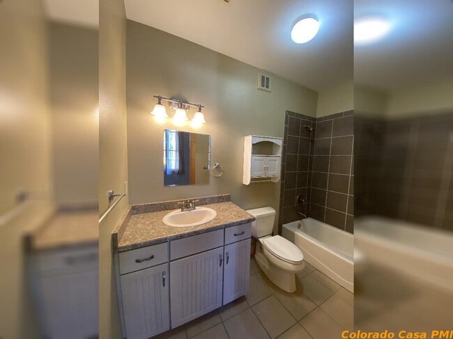 Building Photo - Studio apartment in Buena Vista