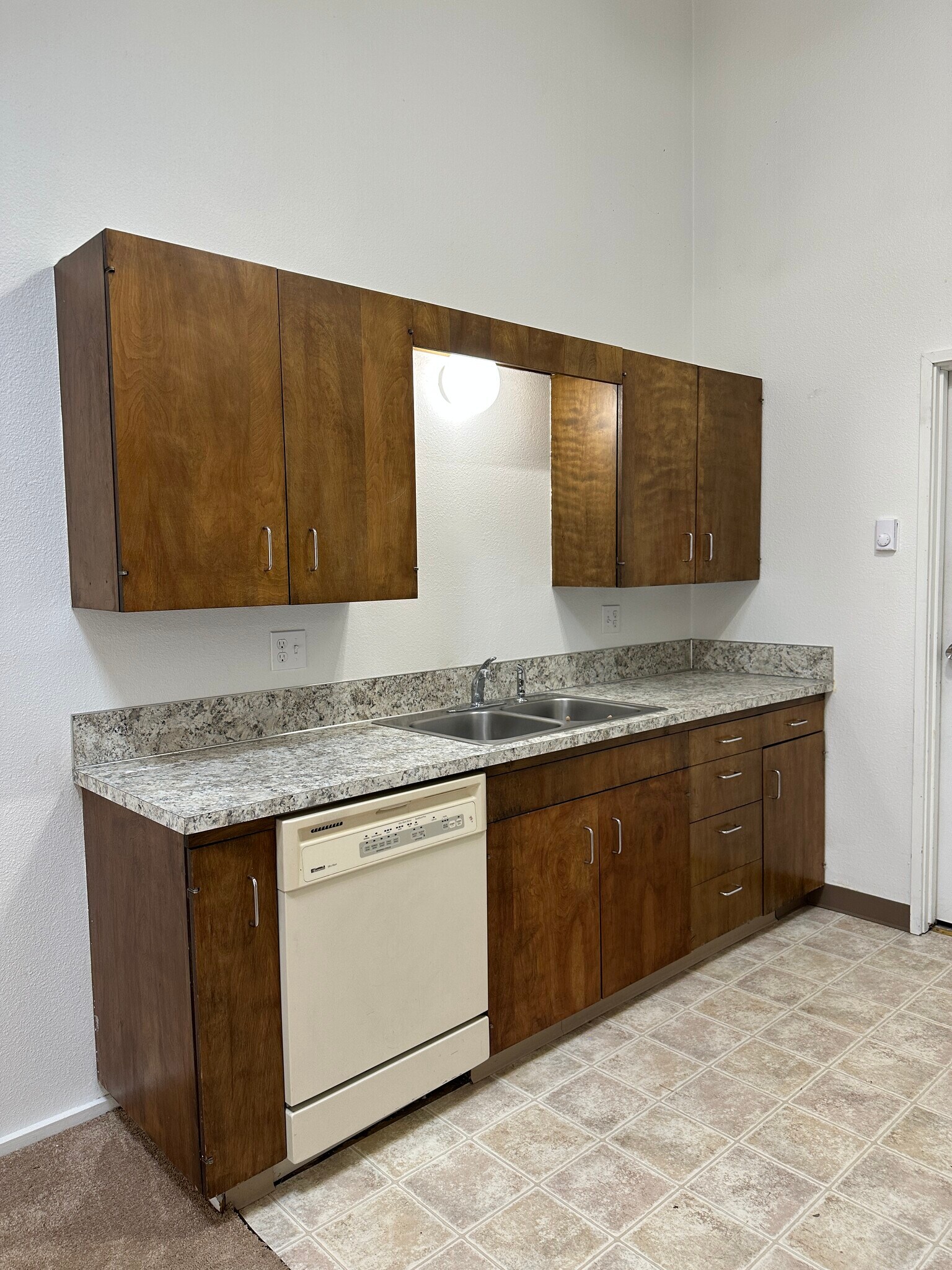 Kitchen - New Dishwasher to be installed - 3031 Bridgeport Way W