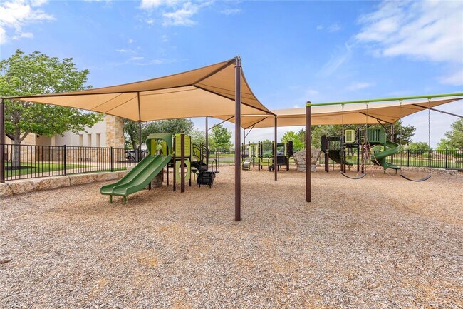 Building Photo - 116 Beneteau Dr