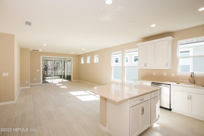 Building Photo - 163 Broadhaven Dr