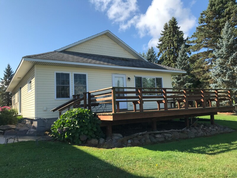 Building Photo - 6881 Deluxe Park