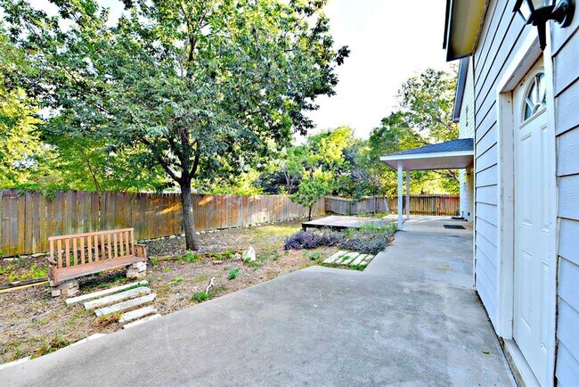 Building Photo - 511 Cripple Creek Rd