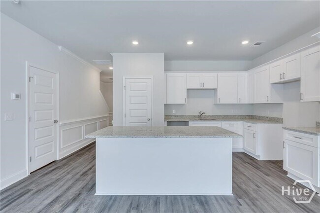 Building Photo - 524 Gov Treutlen Cir