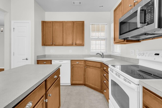 Building Photo - 168 Sea Lavender Ln