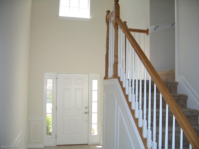 Building Photo - 11177 Castlemain Cir E