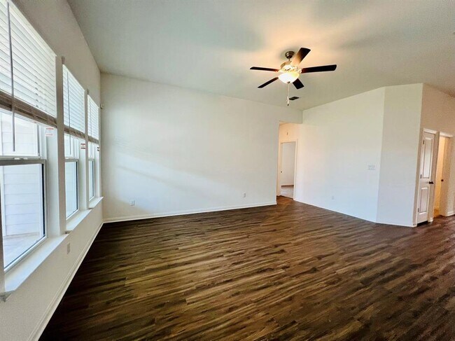 Building Photo - 12203 Perritos Pl