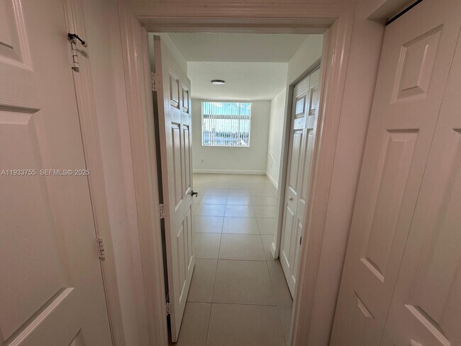 Building Photo - 140 S Dixie Hwy