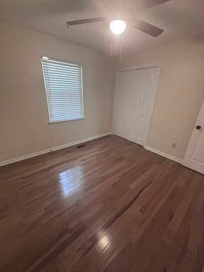 Building Photo - 1451 Arrowhead Trail