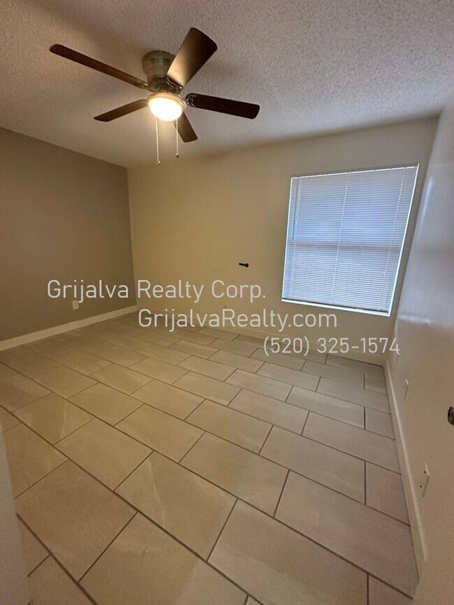 Building Photo - 3505 W Alana Ln