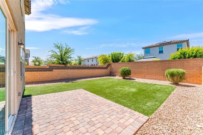 Building Photo - 5371 Boschetto St