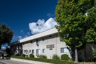 Building Photo - 833 W Foothill Blvd