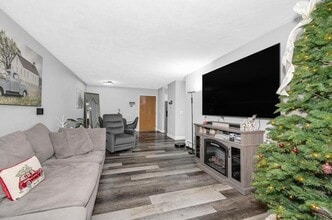 Building Photo - Nashua