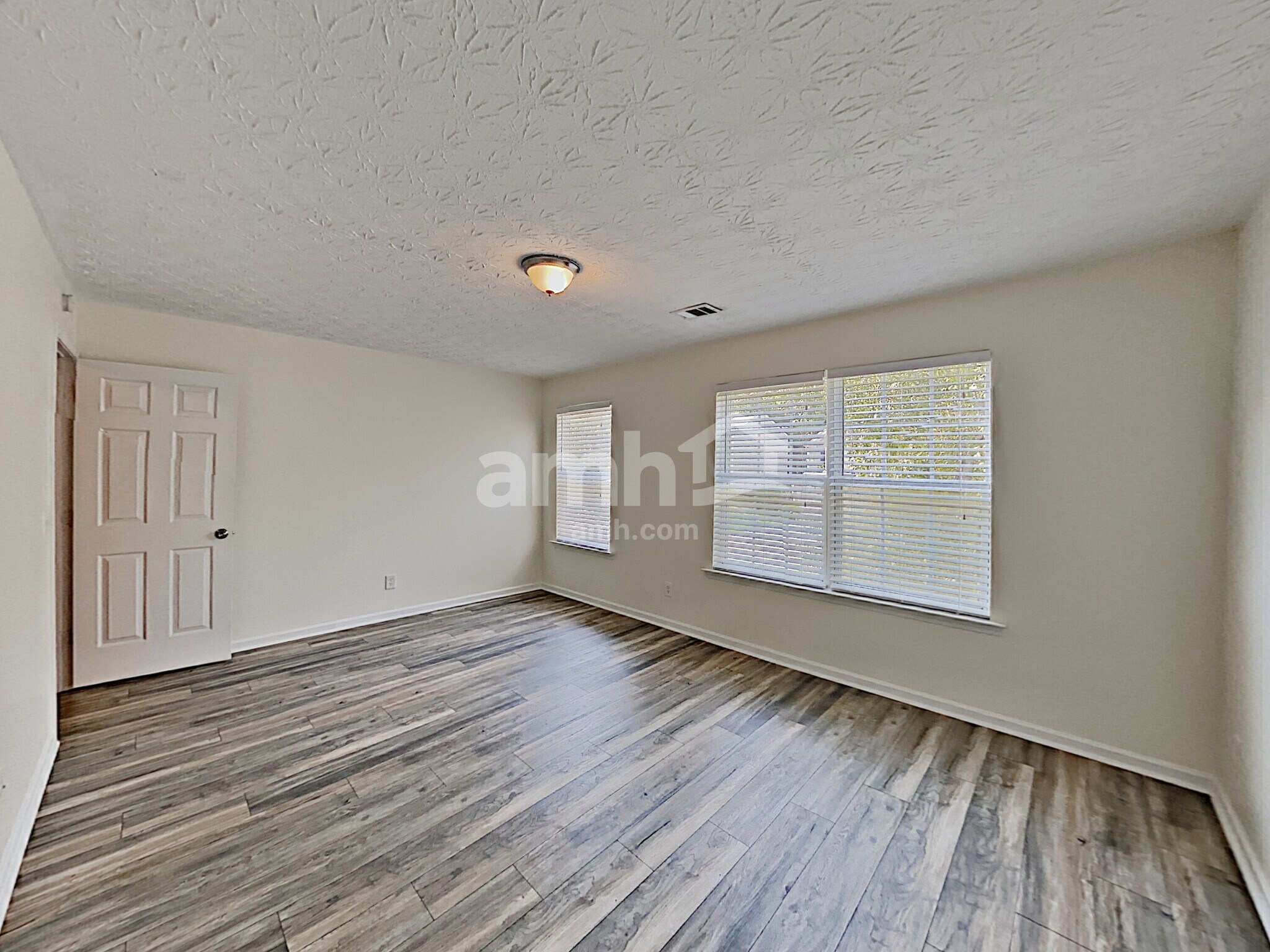 Building Photo - 159 Holly Mill Village Dr