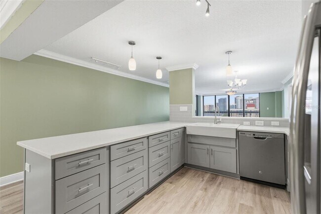 Building Photo - 2413 Bayshore Blvd