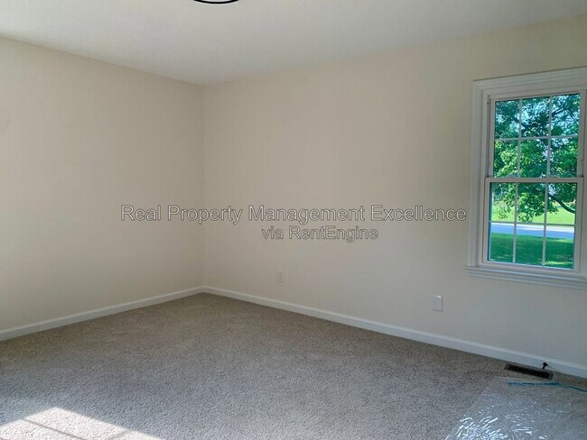 Building Photo - 5900 Swales Way