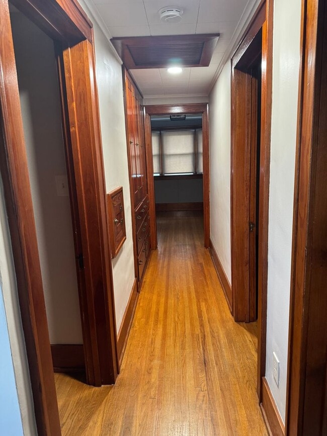 Building Photo - Beautiful, Meticulously Maintained Home in Perrysburg